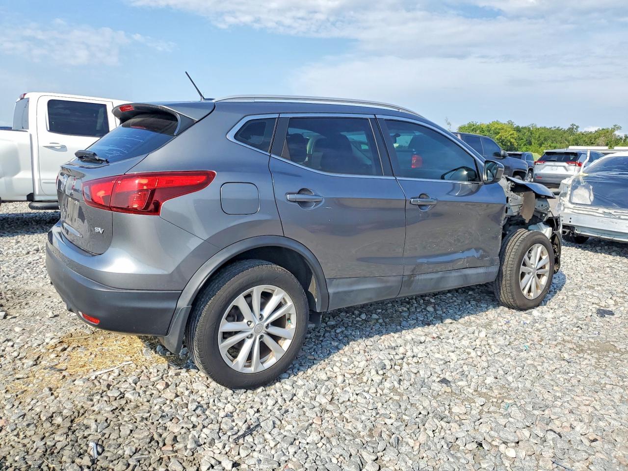 2017 Nissan Rogue Sport Sv - Фото 3