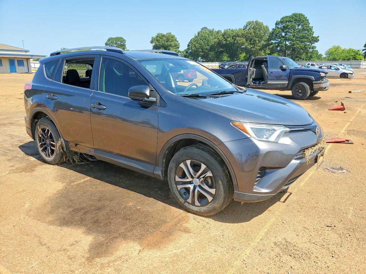 2017 Toyota Rav4 Le - Фото 4