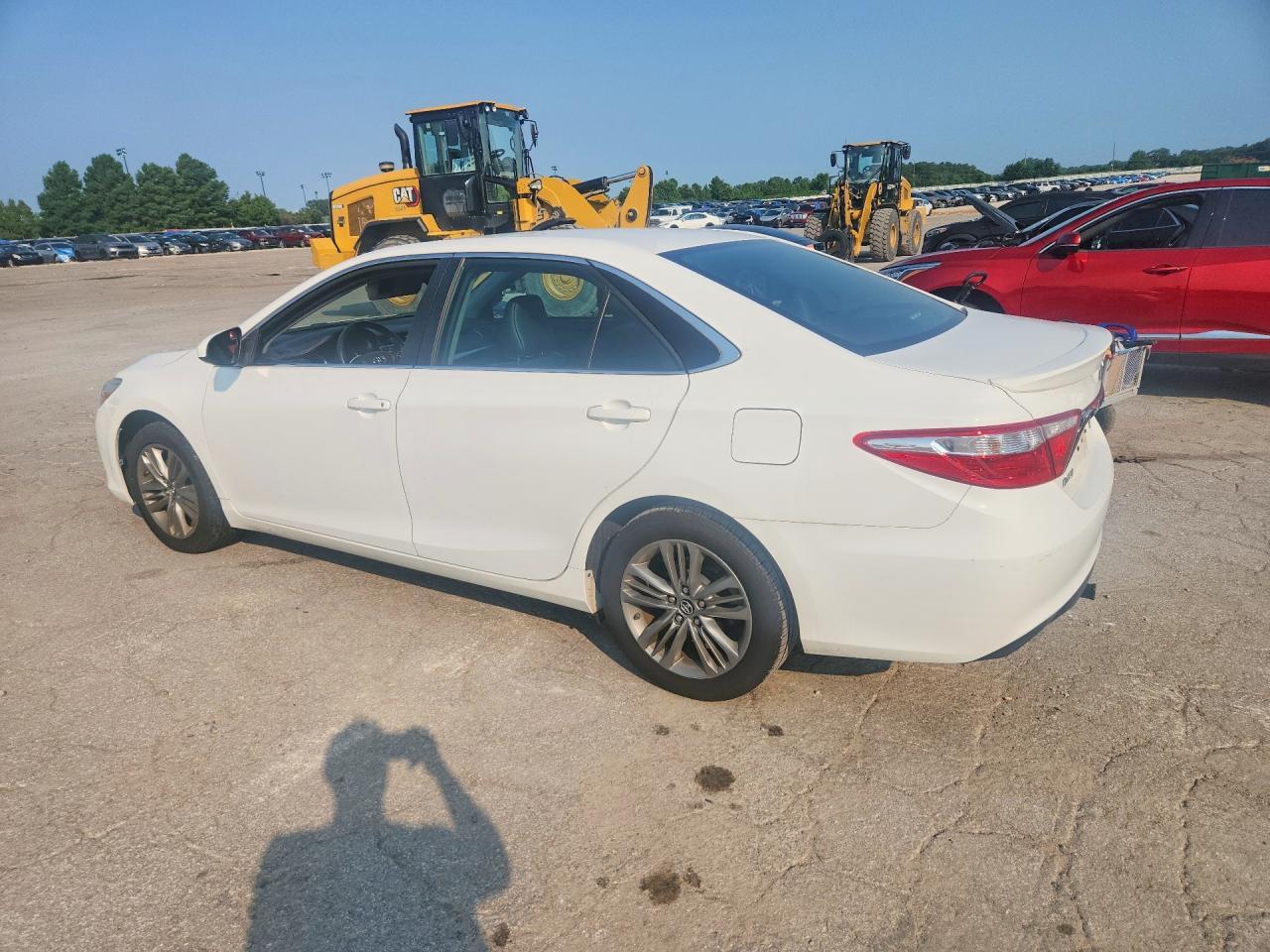 2017 Toyota Camry Se - Фото 2