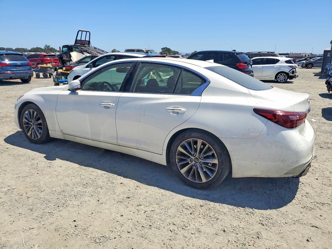 2018 Infiniti Q50 3.0T Luxe - Фото 2
