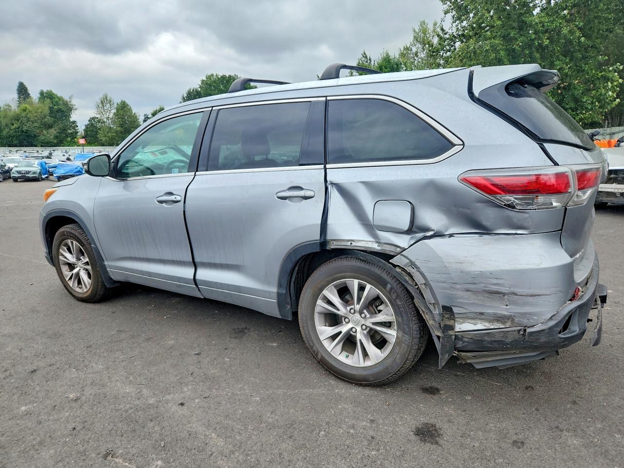 2015 Toyota Highlander Xle - Фото 2