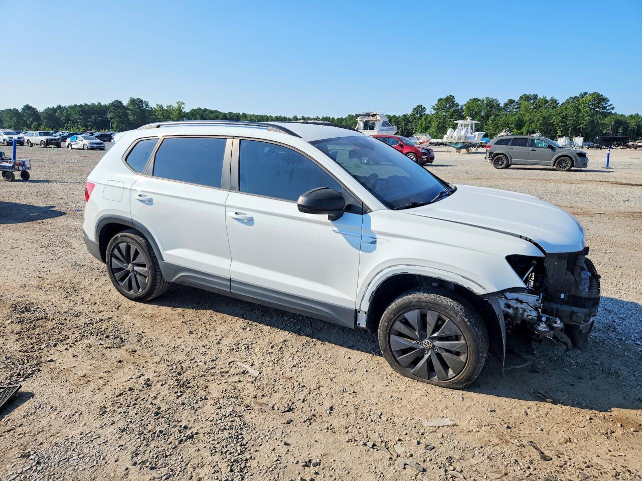 2022 Volkswagen Taos S - Фото 4