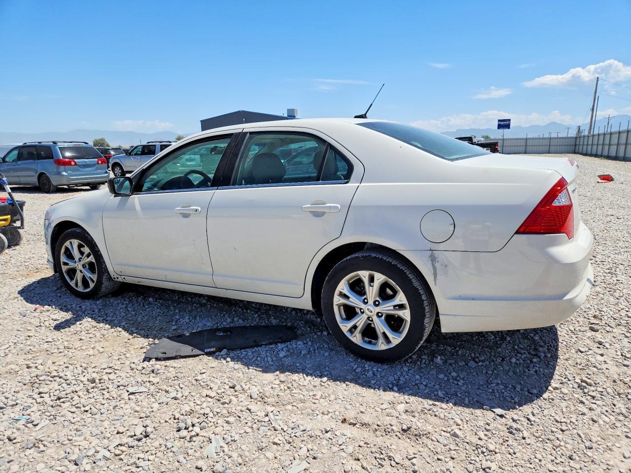 2012 Ford Fusion Se - Фото 2