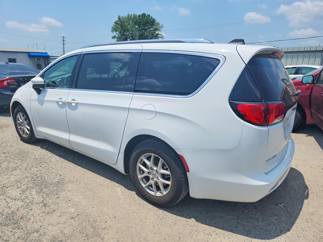 2021 Chrysler Voyager Lxi - Фото 2