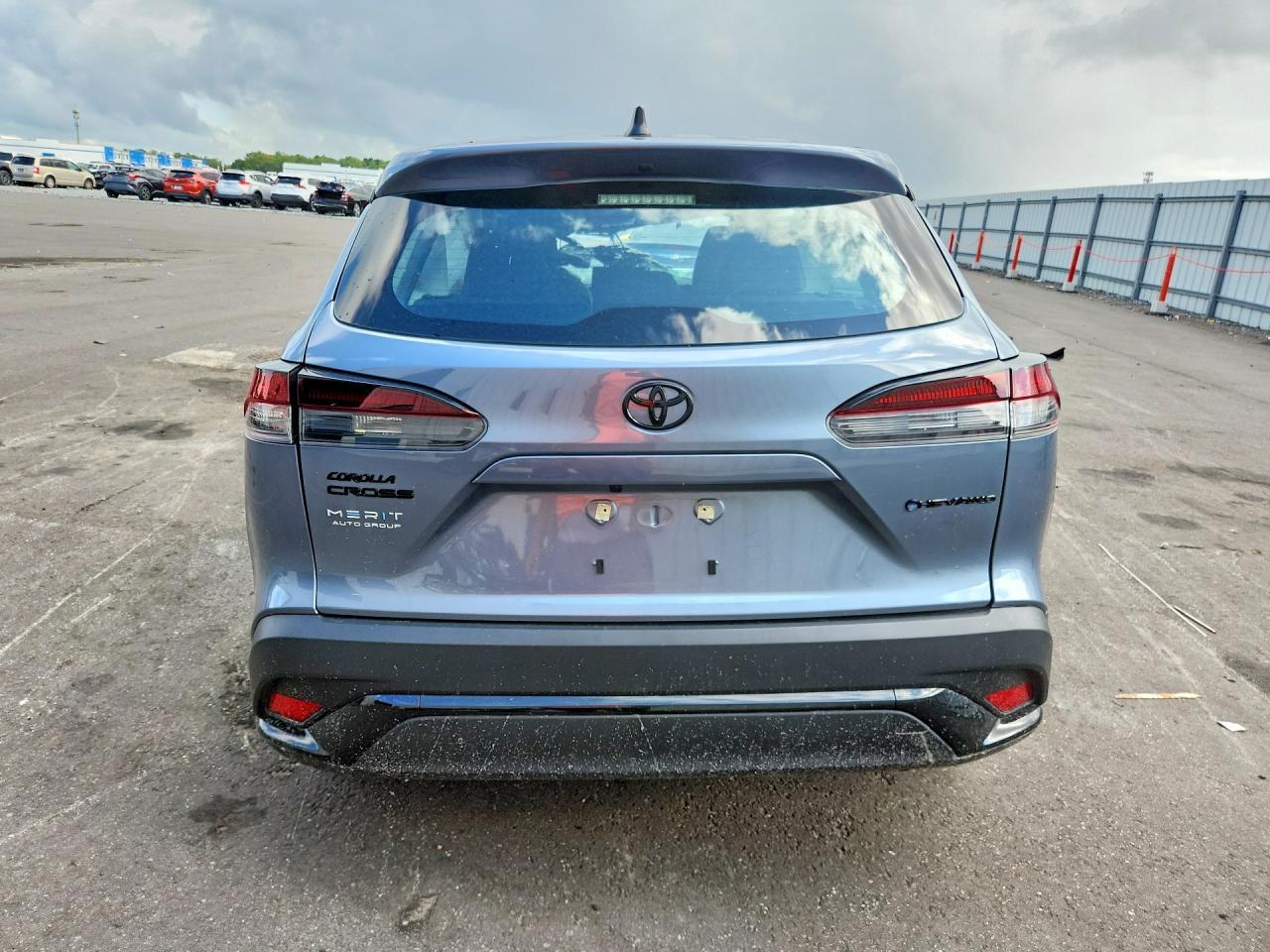 2026 Toyota Corolla Cross Hybrid S - Фото 6