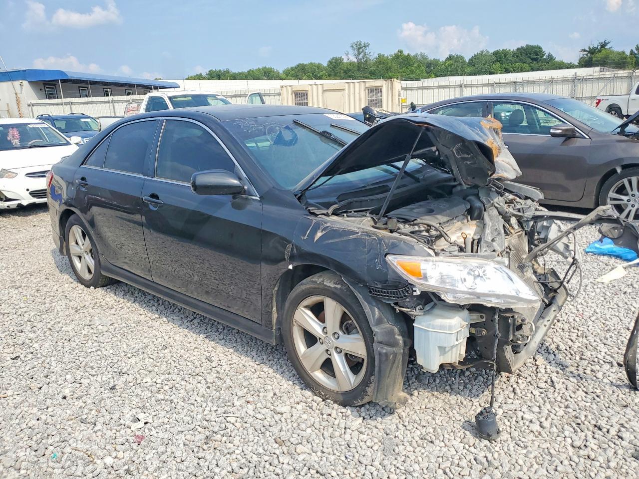 2011 Toyota Camry Se - Фото 4
