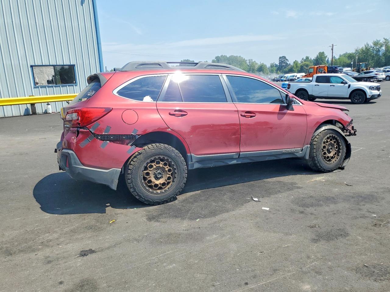 2019 Subaru Outback 3.6R Limited - Image 3