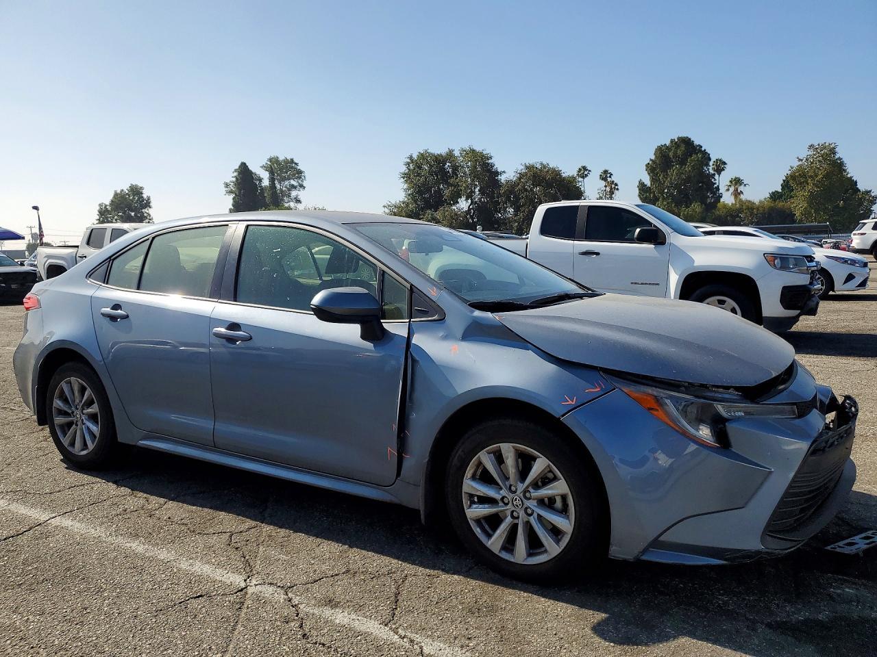 2026 Toyota Corolla Le - Фото 4