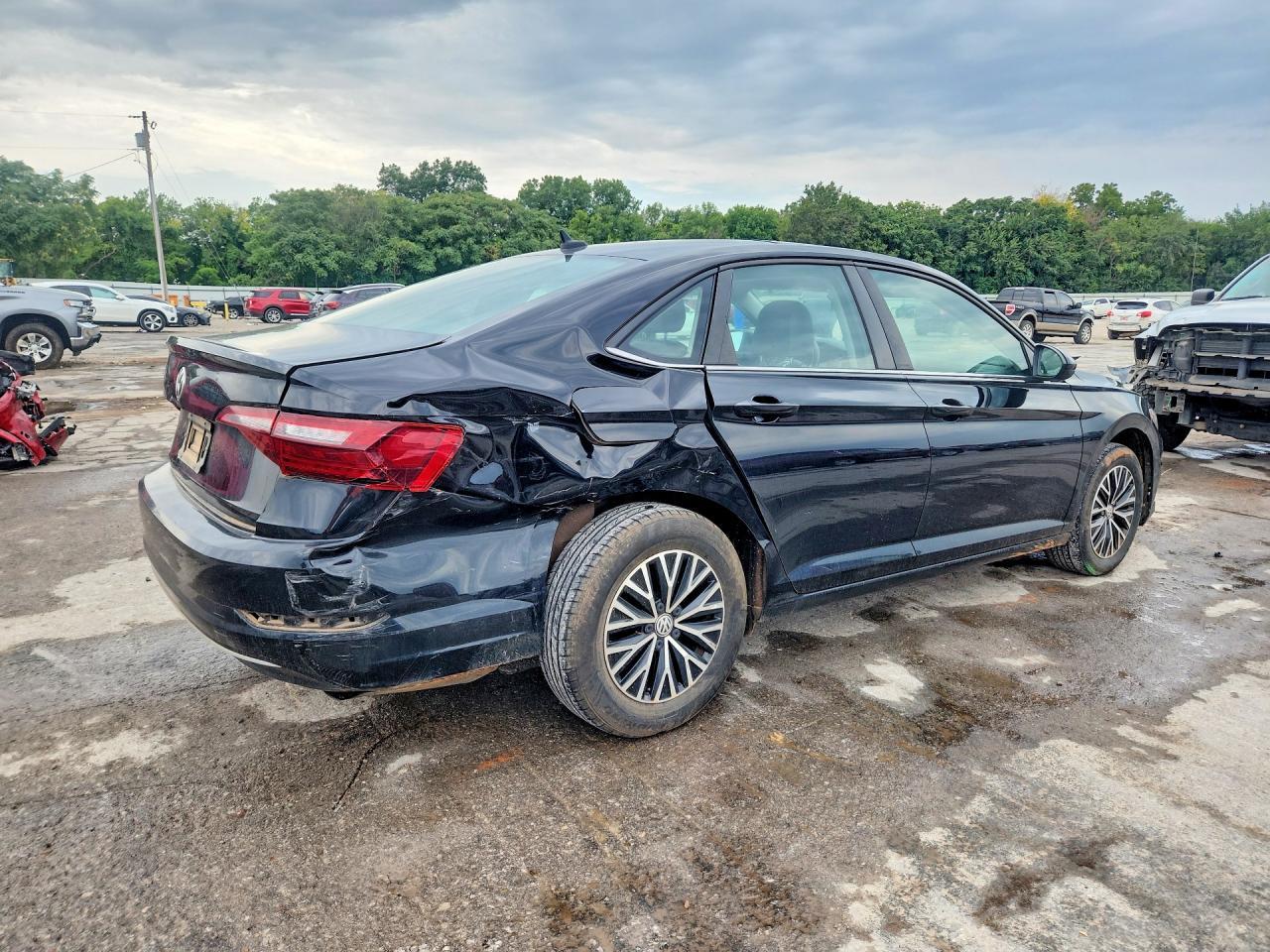 2021 Volkswagen Jetta S - Фото 3