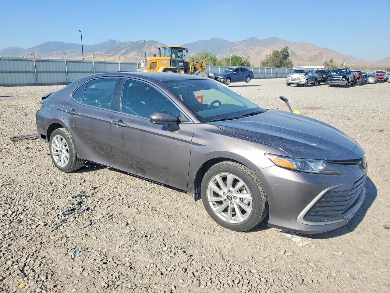 2024 Toyota Camry Le - Фото 4