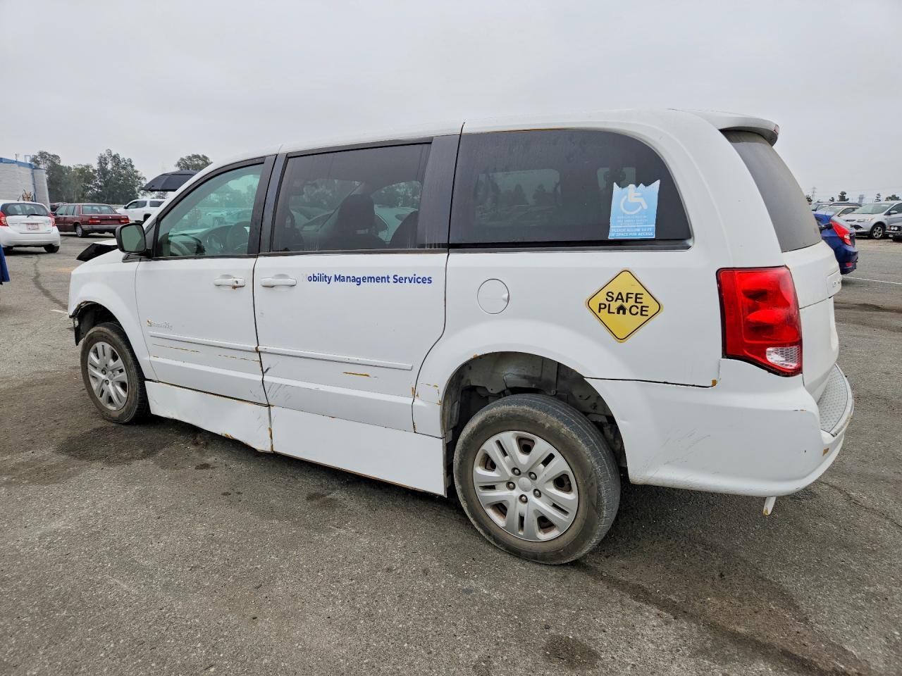 2017 Dodge Grand Caravan Se - Фото 2