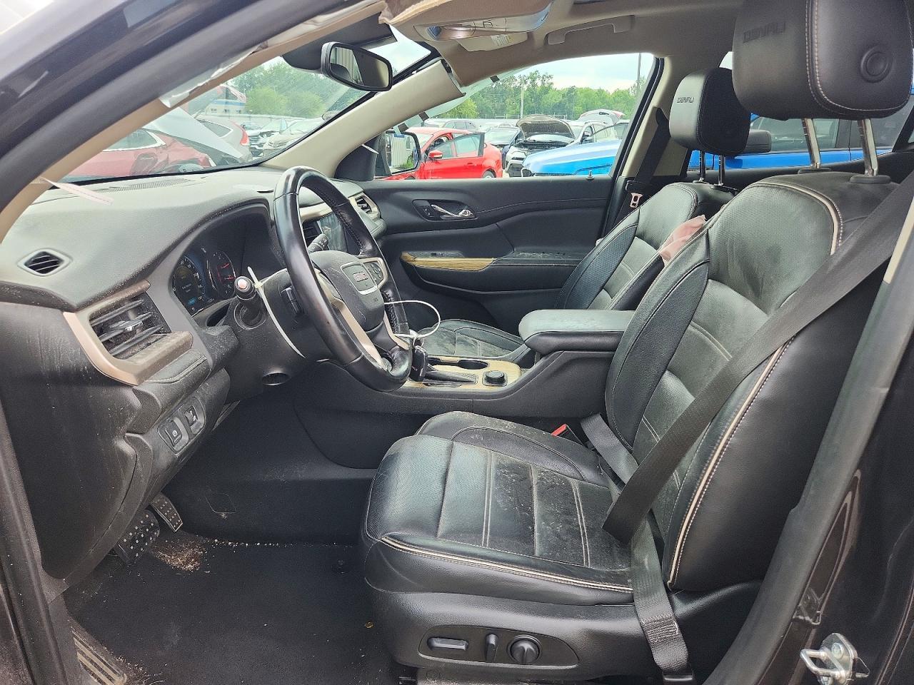 2019 GMC Acadia Denali - Image 7