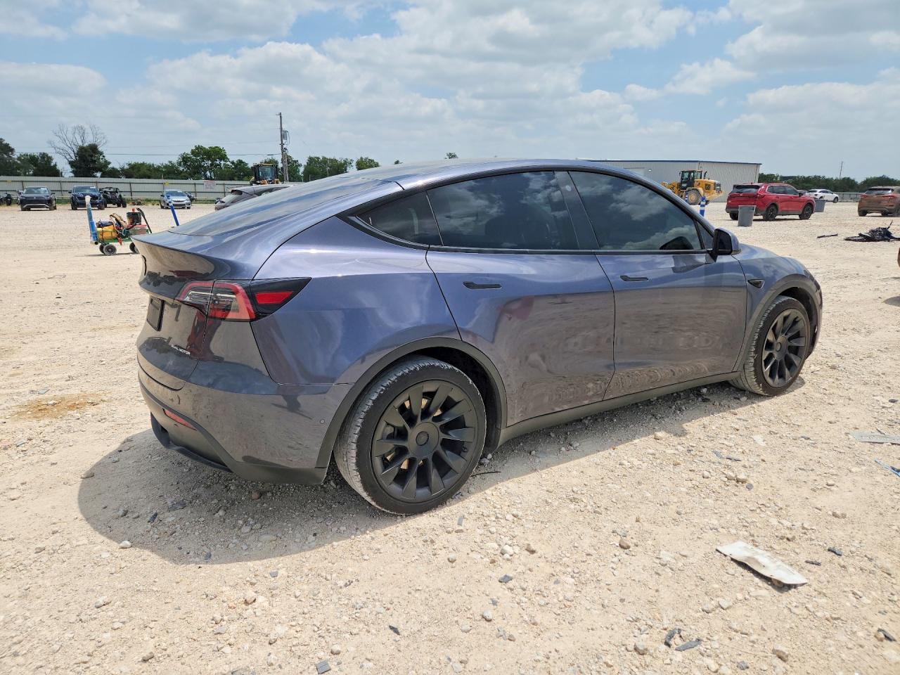2021 Tesla Model Y - Фото 3