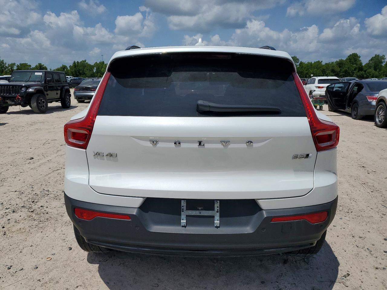 2023 Volvo Xc40 Ultimate - Фото 6