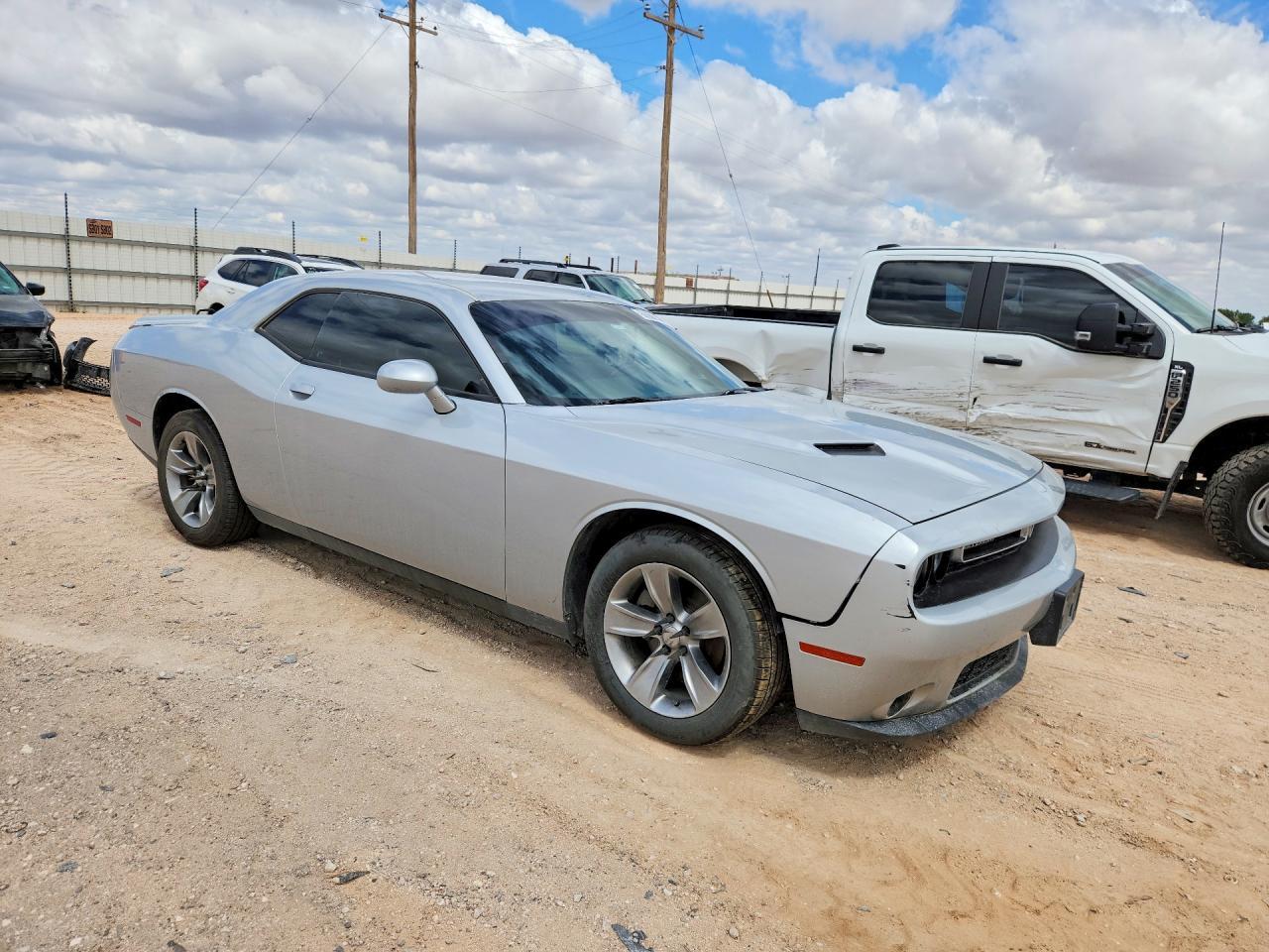 2019 Dodge Challenger Sxt - Image 4
