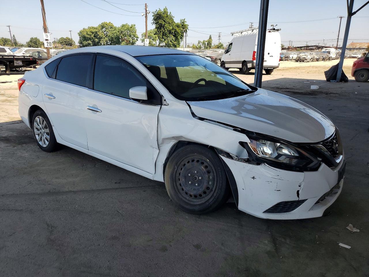 2018 Nissan Sentra S - Фото 4