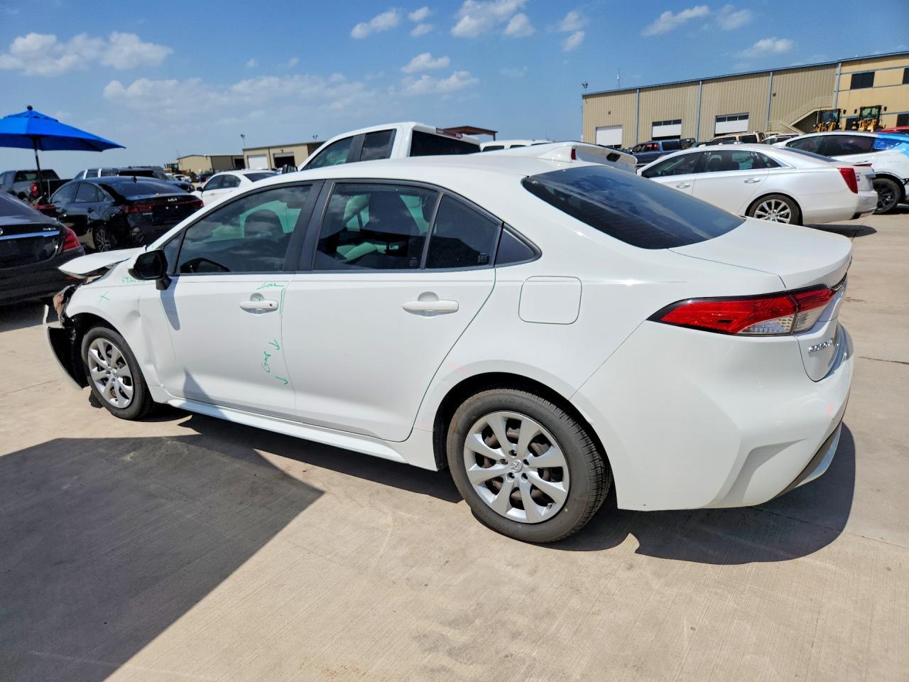 2022 Toyota Corolla Le - Image 2