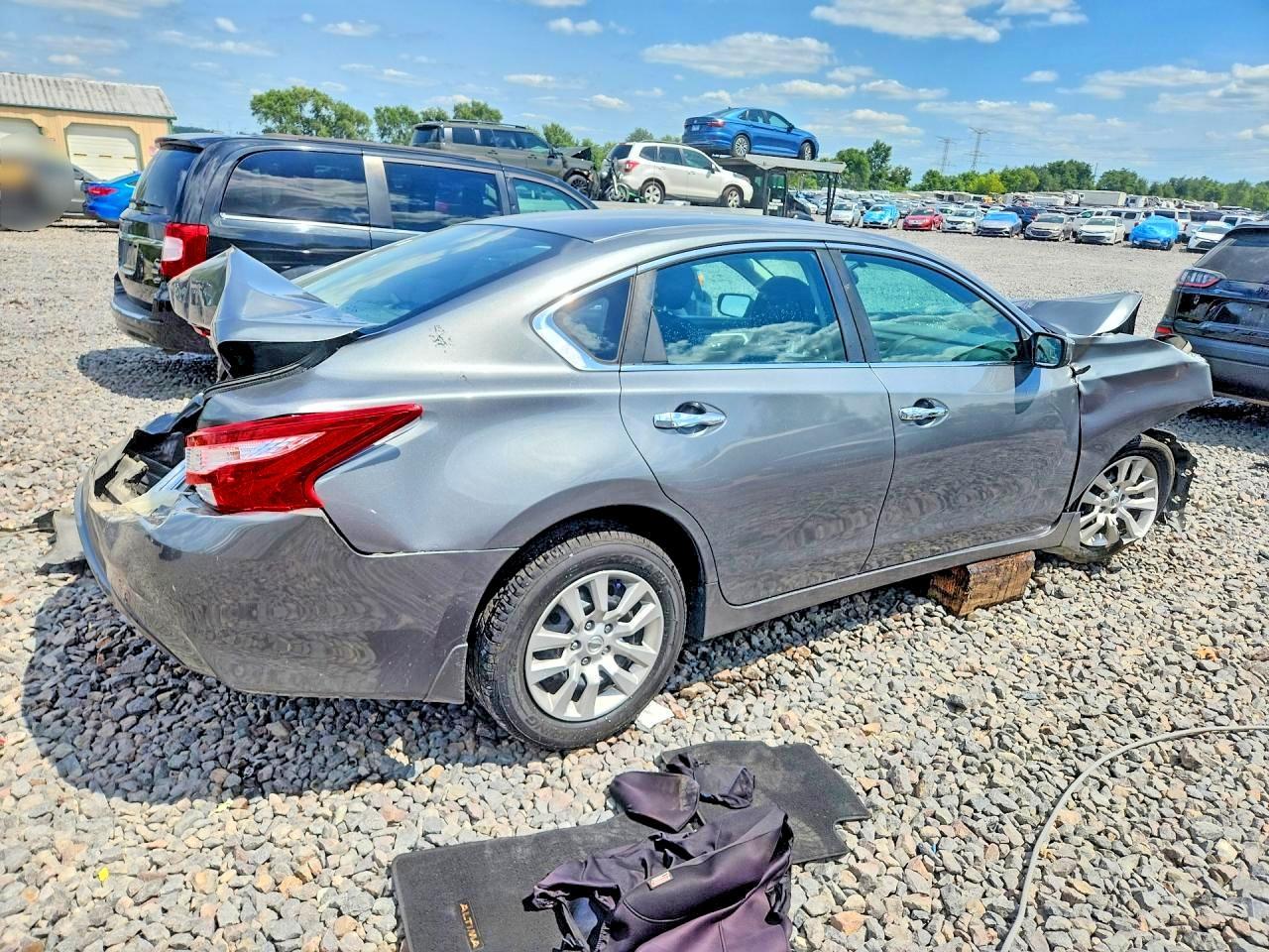 2016 Nissan Altima 2.5 S - Фото 3