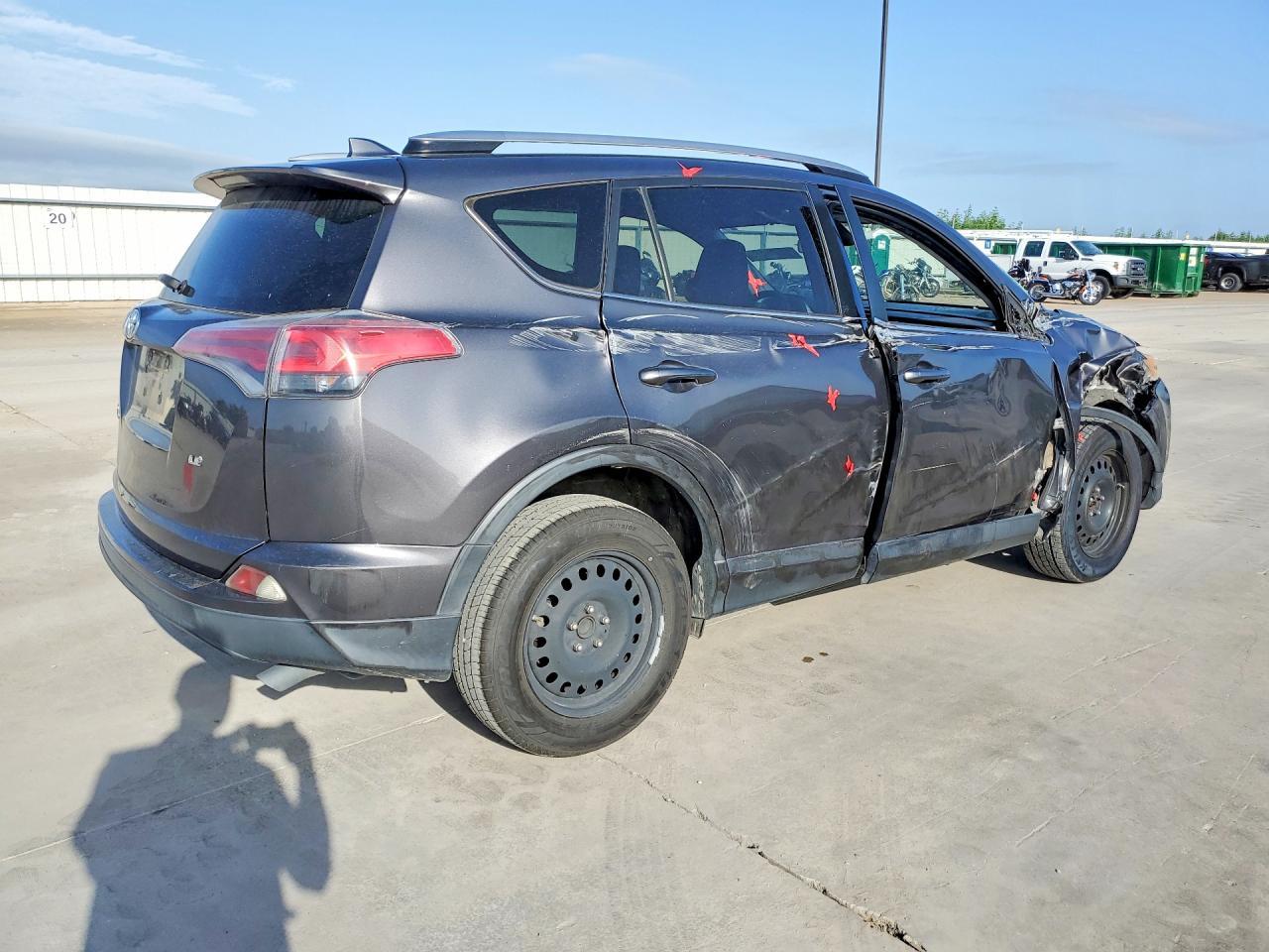 2017 Toyota Rav4 Le - Фото 3