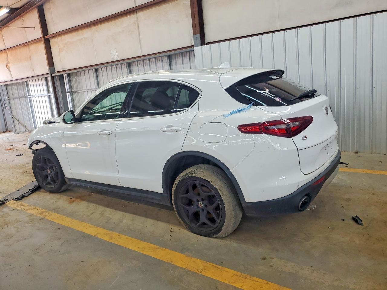 2019 Alfa Romeo Stelvio - Фото 2