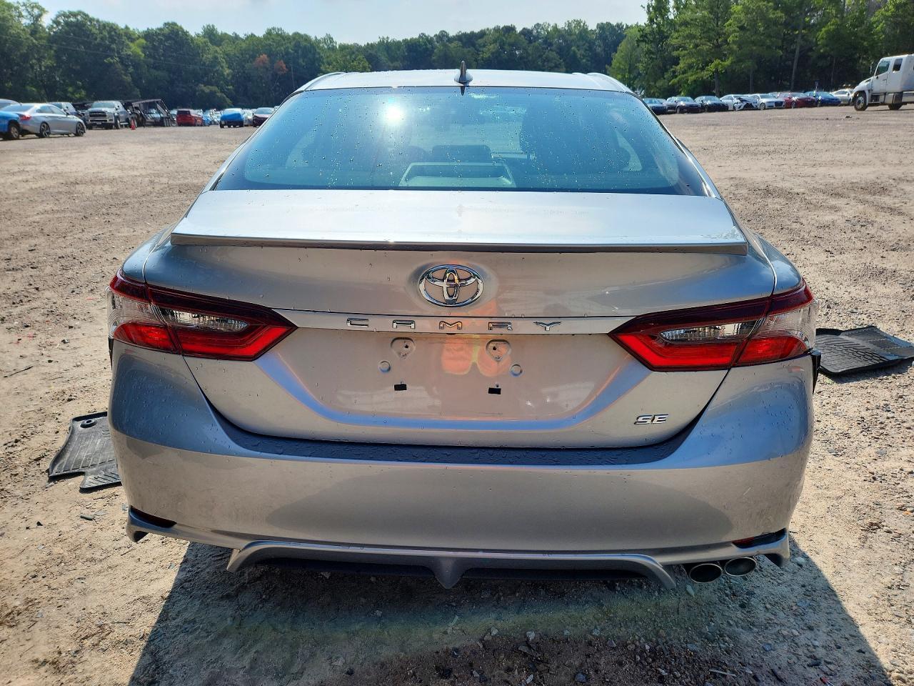 2021 Toyota Camry Se - Фото 6