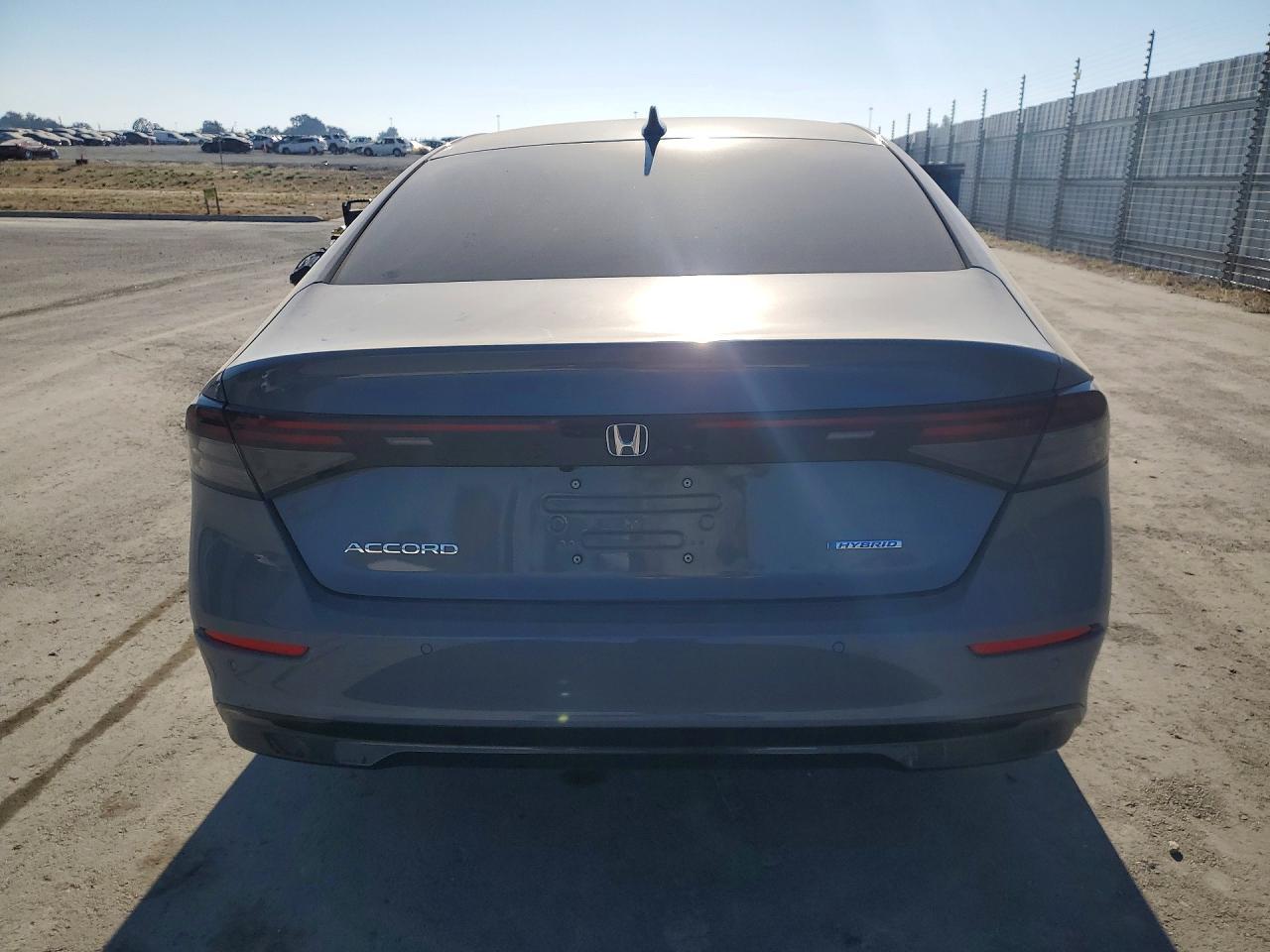2026 Honda Accord Hybrid Exl - Фото 6