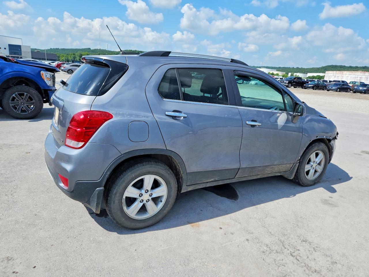 2020 Chevrolet Trax - Фото 3