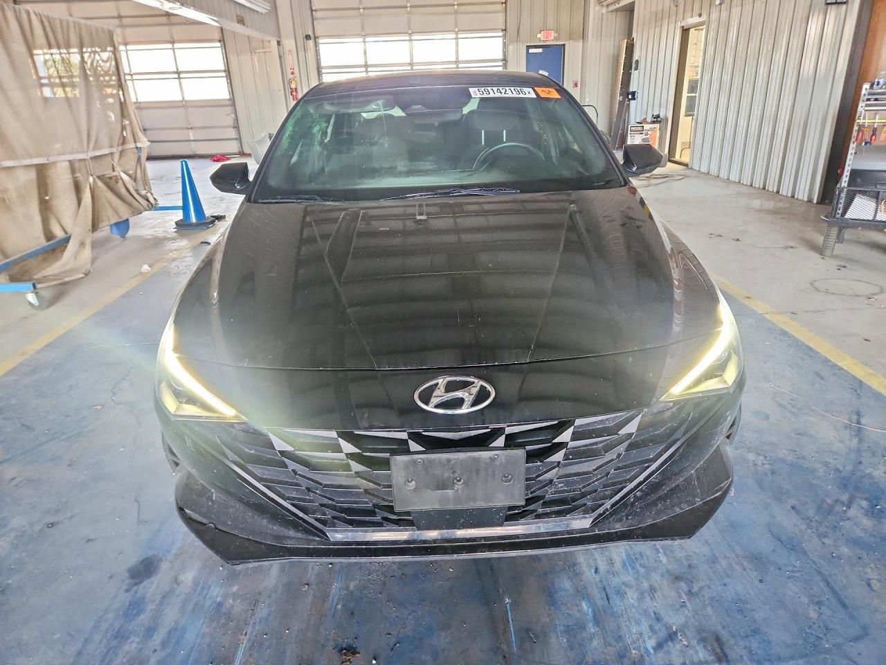 2023 Hyundai Elantra Sel - Фото 5