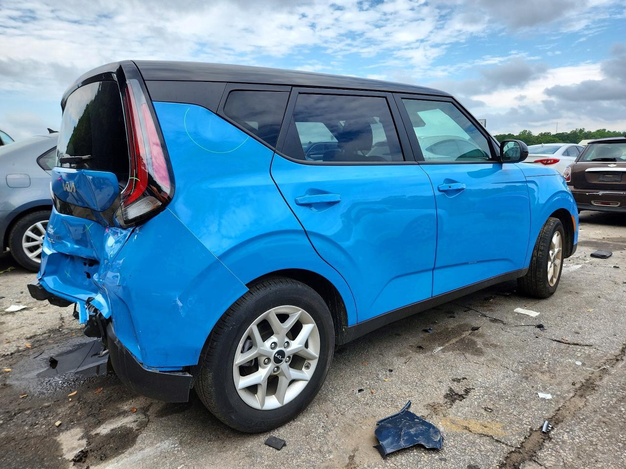 2025 Kia Soul S - Image 3
