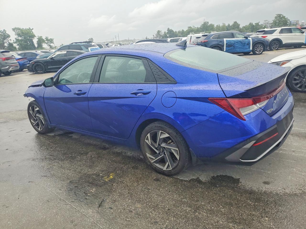 2025 Hyundai Elantra Sel Sport - Фото 2