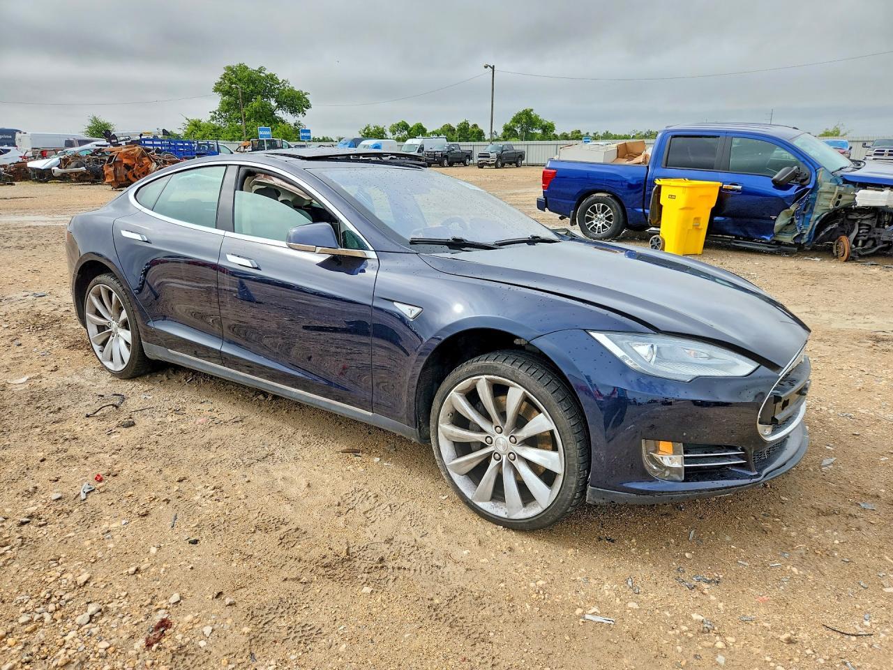 2013 Tesla Model S - Фото 4