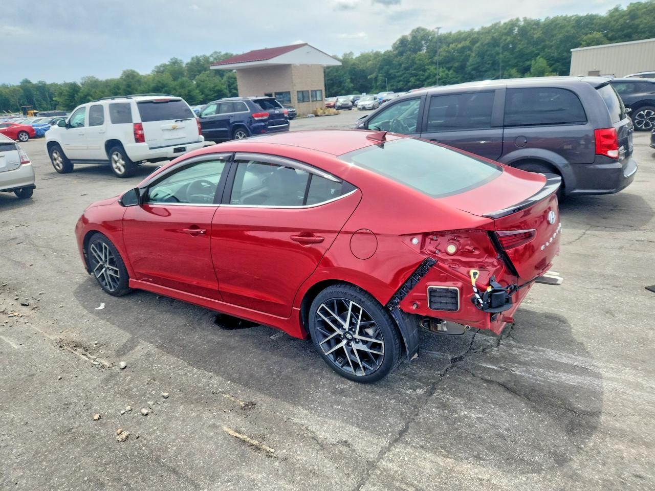 2020 Hyundai Elantra Sport - Image 2