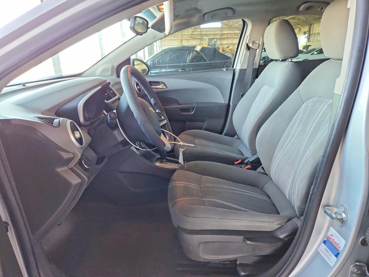 2018 Chevrolet Sonic Lt - Image 7