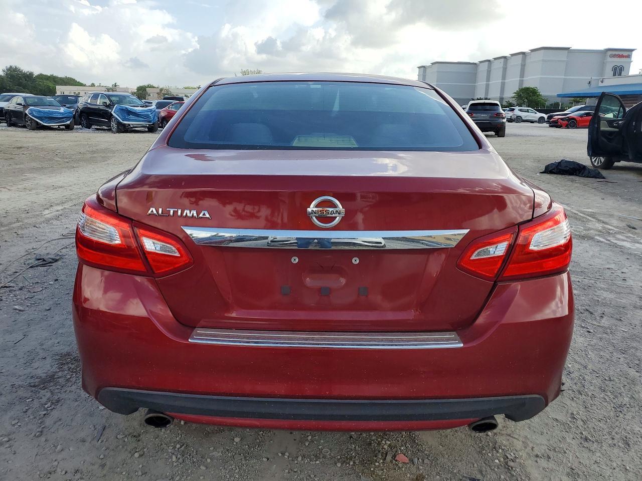 2017 Nissan Altima 2.5 S - Image 6