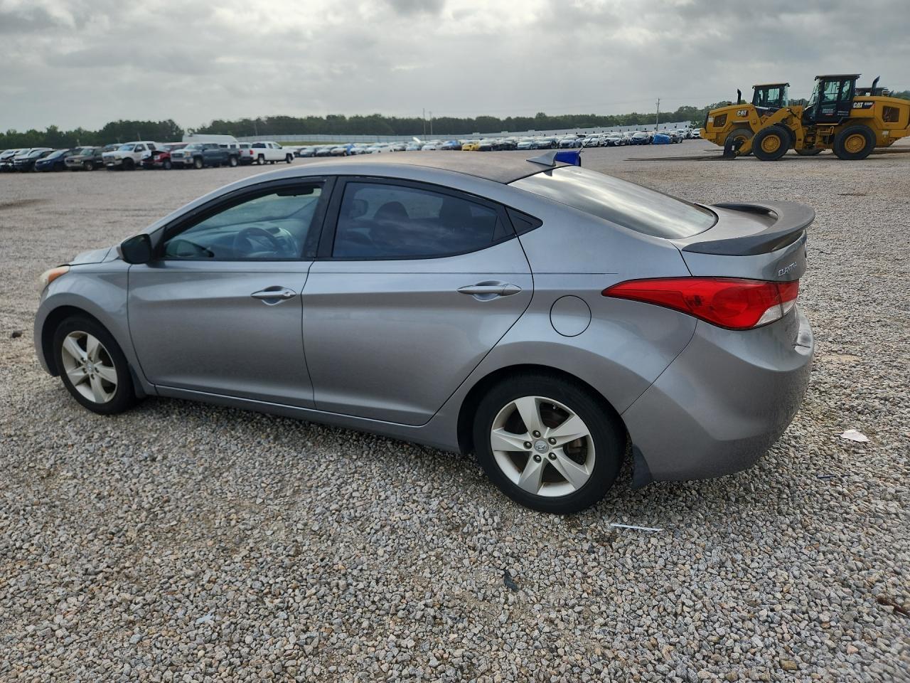 2013 Hyundai Elantra Gls - Фото 2