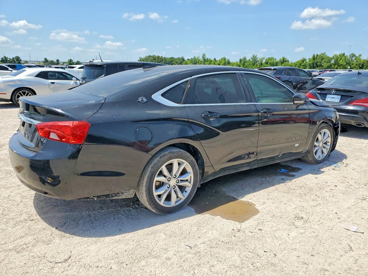 2018 Chevrolet Impala Lt - Image 3