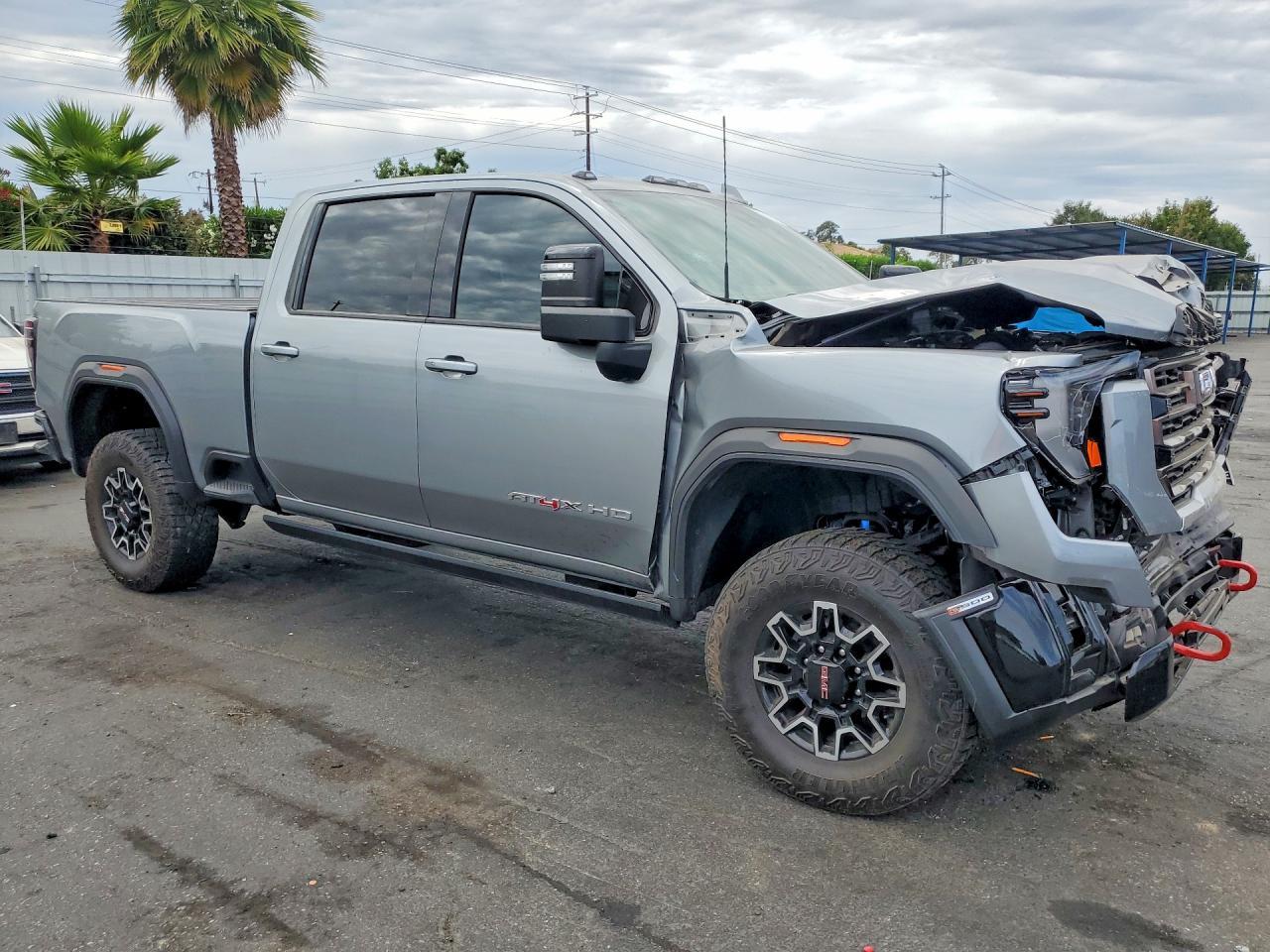 2025 GMC Sierra K2500 At4X - Фото 4
