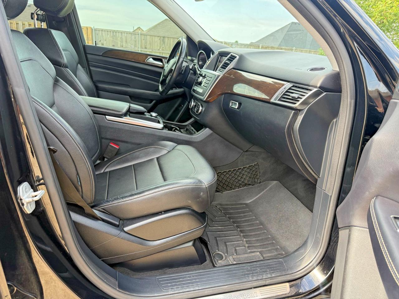 2015 Mercedes-Benz Ml 250 Bluetec - Image 5