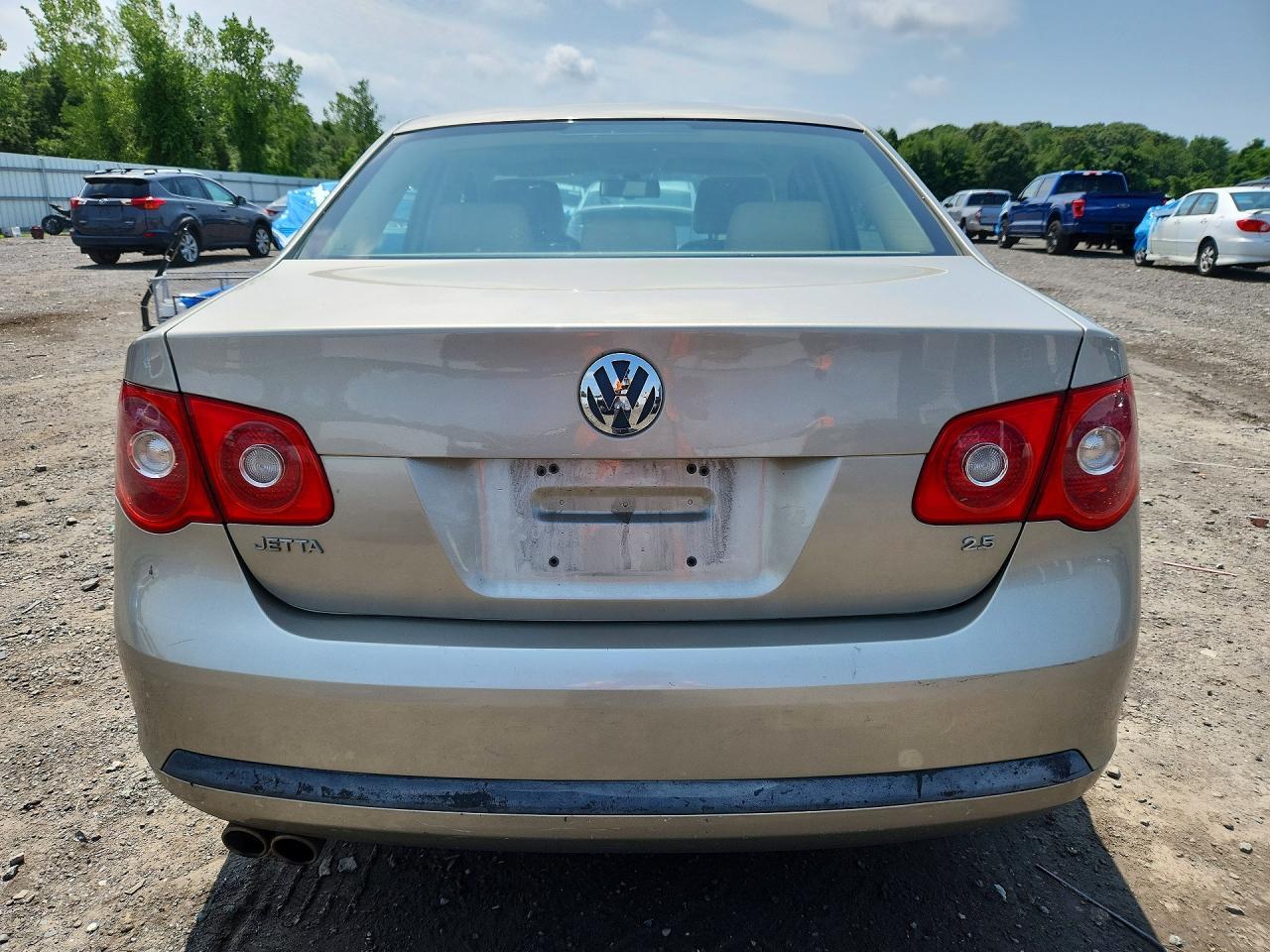 2005 Volkswagen New Jetta 2.5L Option Package 1 - Фото 6