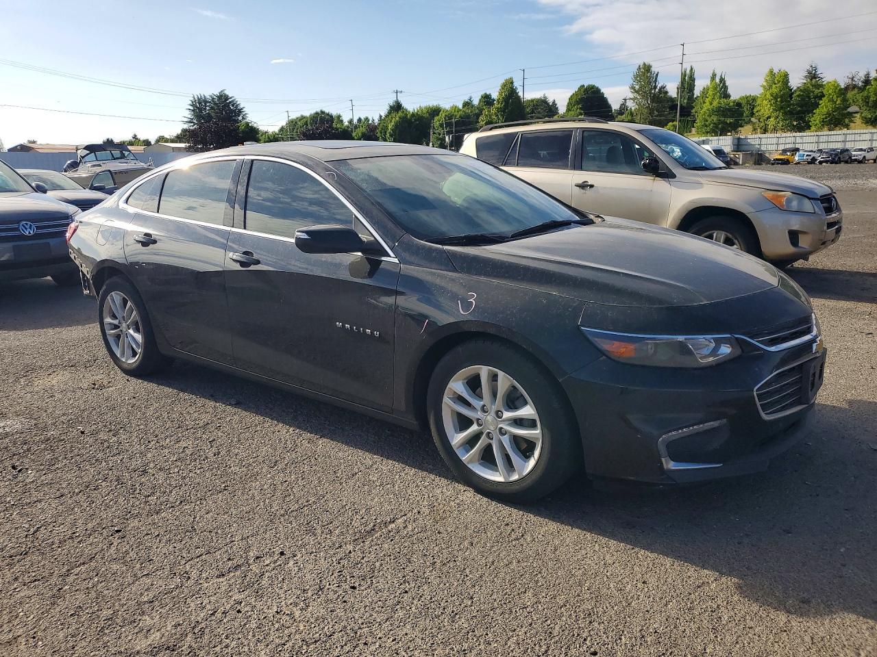 2017 Chevrolet Malibu Hybrid - Image 4