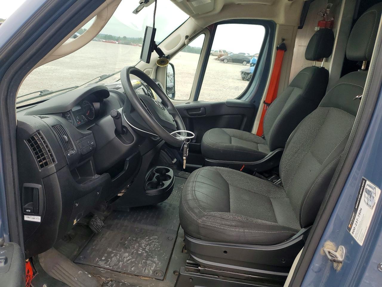 2020 Ram Promaster 3500 Delivery Van - Фото 7