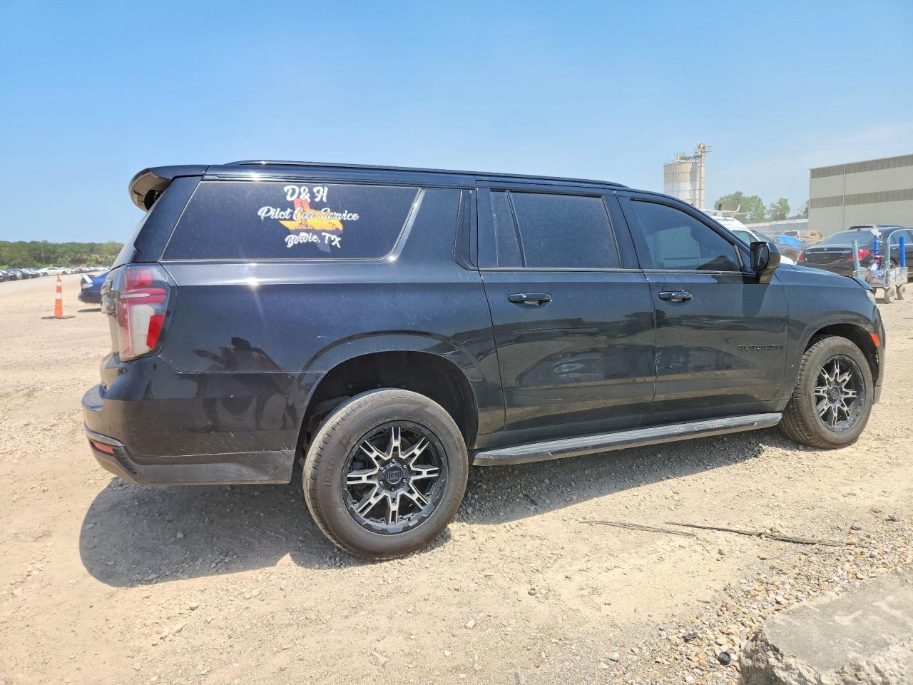 2021 Chevrolet Suburban K1500 Rst - Фото 3