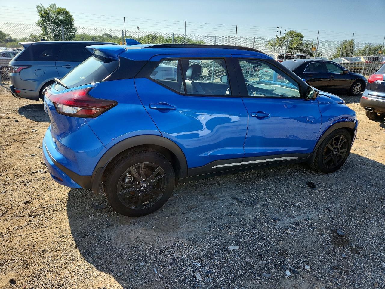 2023 Nissan Kicks Sr - Фото 3