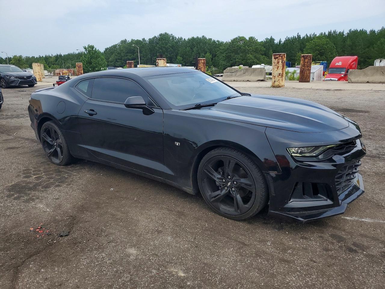 2019 Chevrolet Camaro Ls - Фото 4