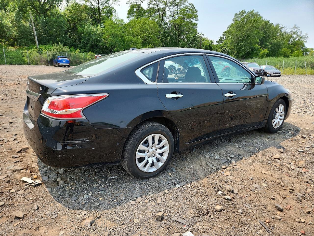 2015 Nissan Altima 2.5 S - Image 3