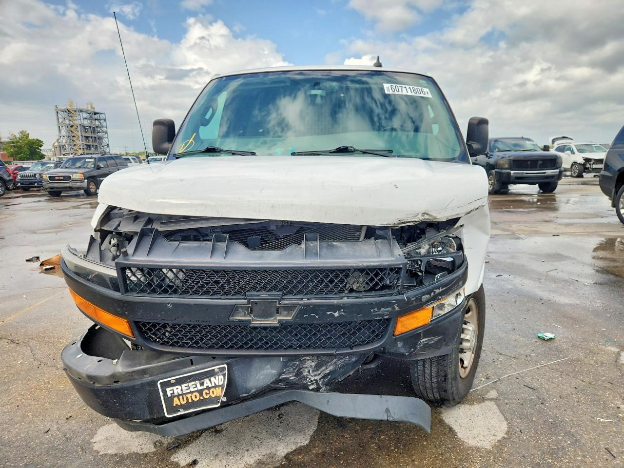 2021 Chevrolet Express G2500 Delivery Van - Фото 5