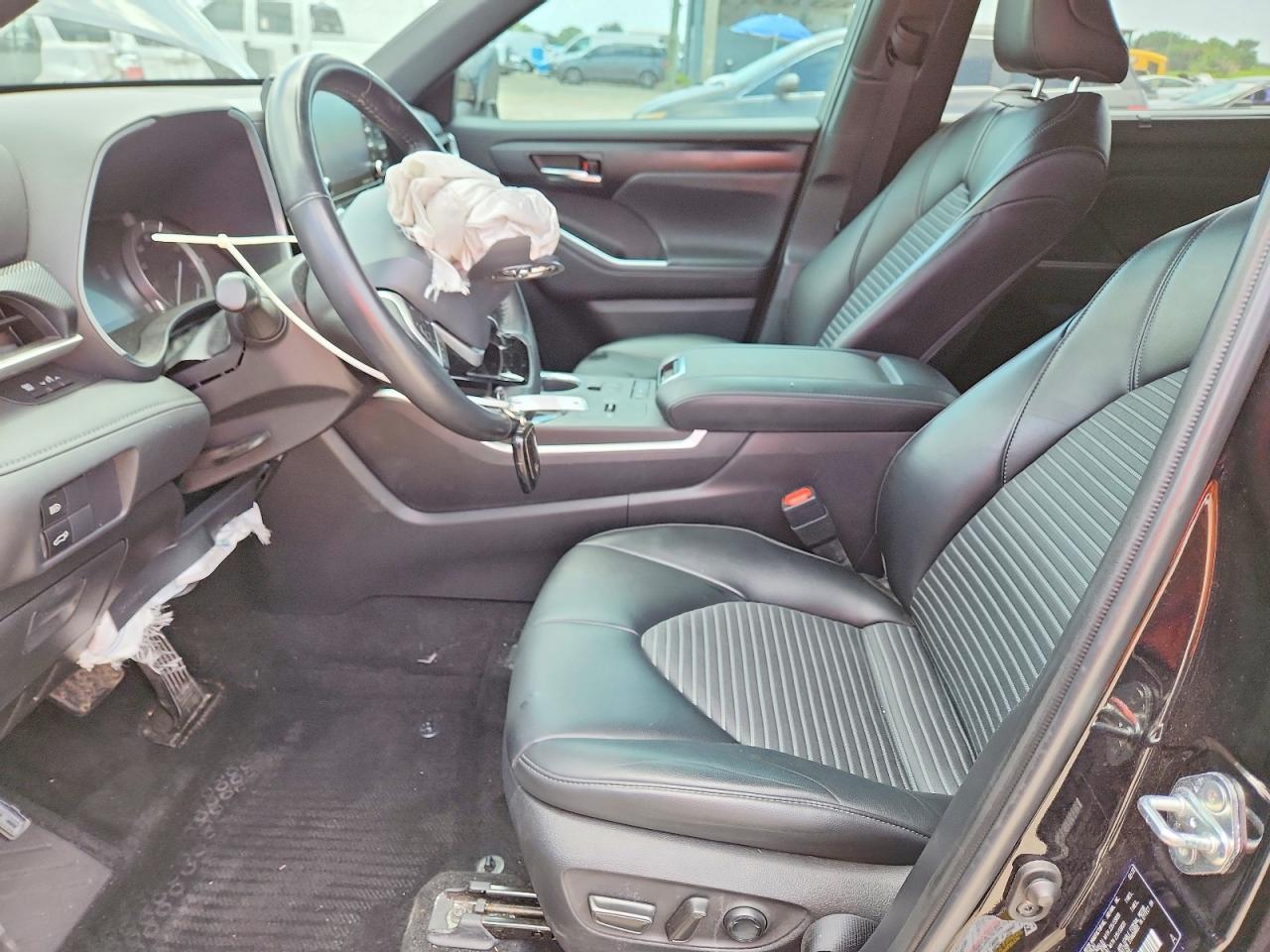 2022 Toyota Highlander Xse - Image 7