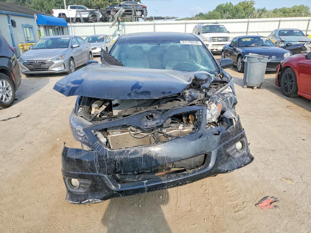 2011 Toyota Camry Se V6 - Image 5