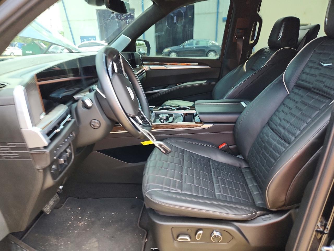2025 Cadillac Escalade Esv Sport Platinum - Image 7