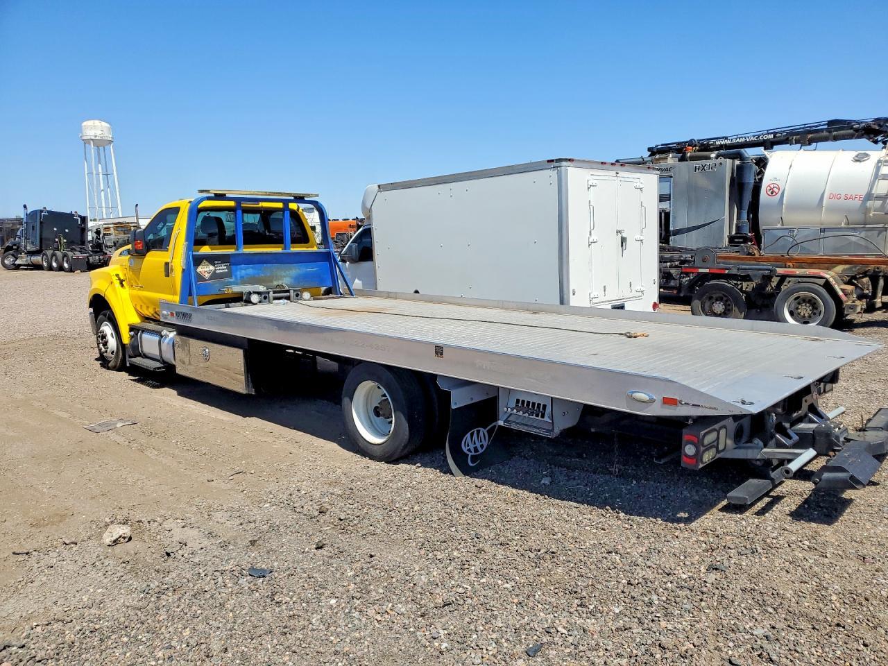 2019 Ford F650 Super Duty - Фото 2